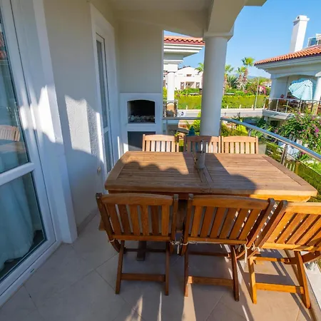 Sunset Club Aqua Lettings Апарт-отель Фетхие