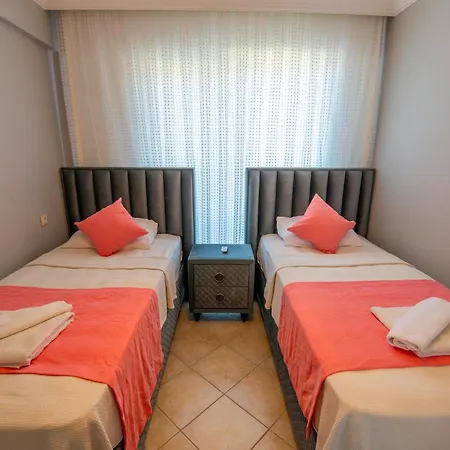Sunset Club Aqua Lettings 3*
