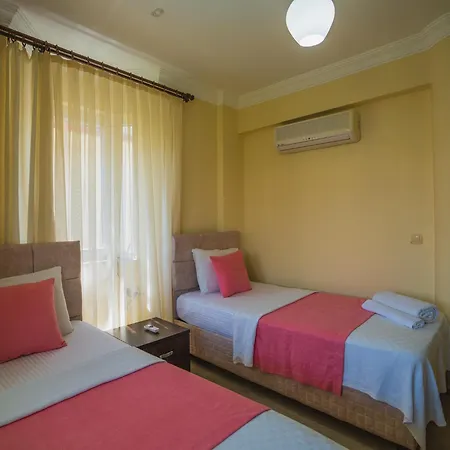 Sunset Club Aqua Lettings Апарт-отель 3*