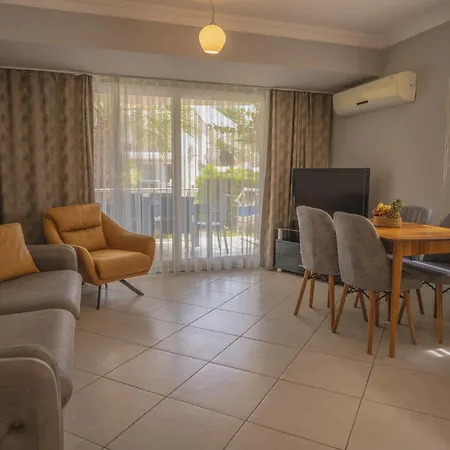 Sunset Club Aqua Lettings Апарт-отель
