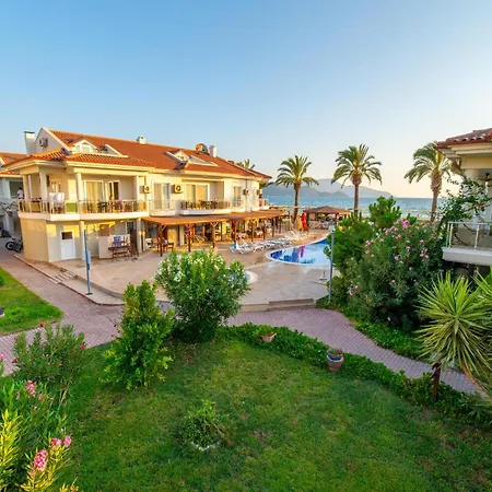 Sunset Club Aqua Lettings Апарт-отель