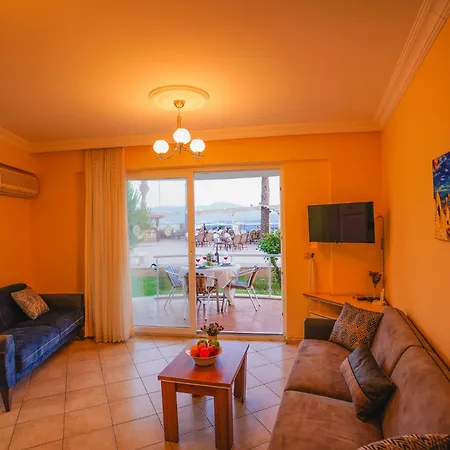 Апарт-отель Sunset Club Aqua Lettings 3*
